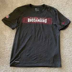 Large Grey Tampa Bay Buccaneers Short Sleeve Dri-Fit T-Shirt